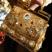 Сумки от Dolce & Gabbana Осень-Зима 2013-2014
