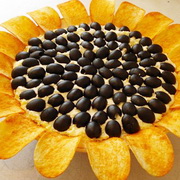 5 самых вкусных рецептов салата "Подсолнух"